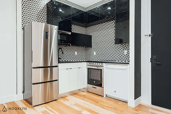 Rented by Nooklyn NYC LLC | media 18