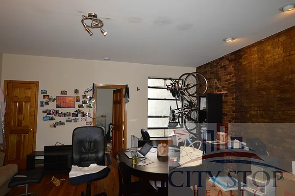 Rented by City Stop Realty | media 51