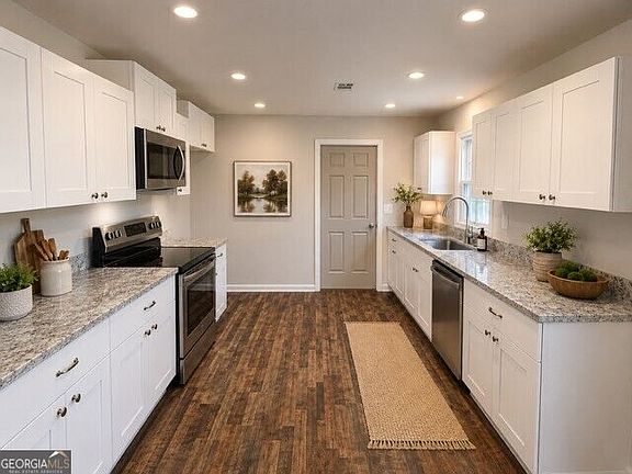4th image of 81 Daphney Ln