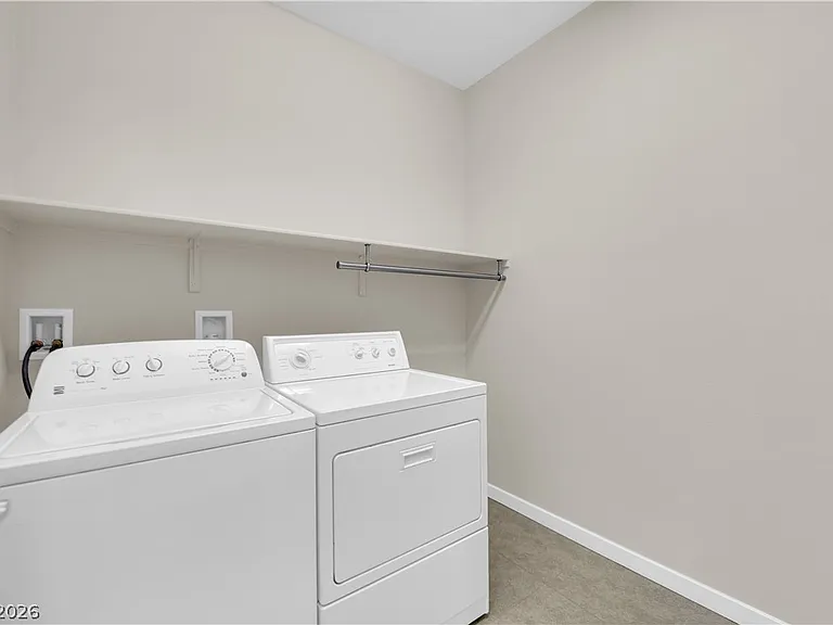10254 Kesington Dr — Photo 20
