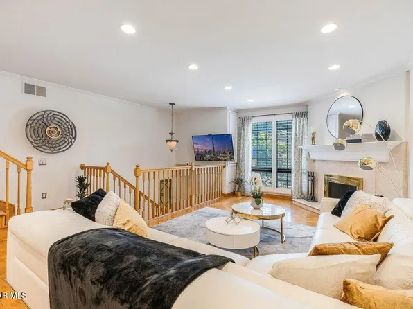 18102 Burbank Blvd Unit 29, Tarzana, CA 91356