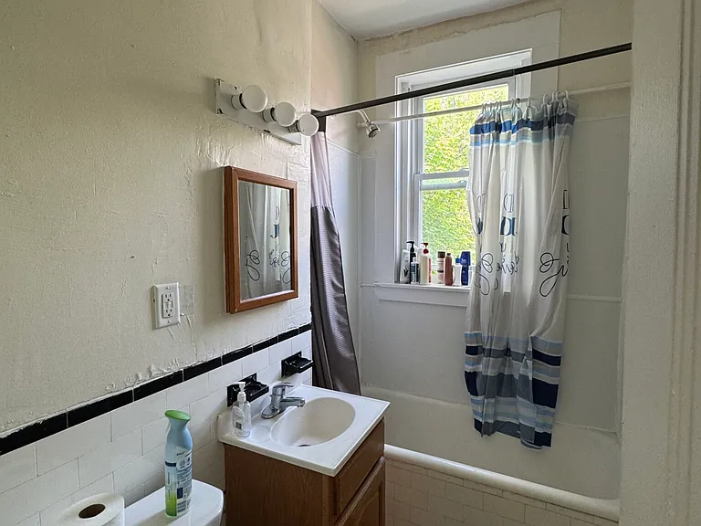 1687 Commonwealth Ave #34 — Photo 8