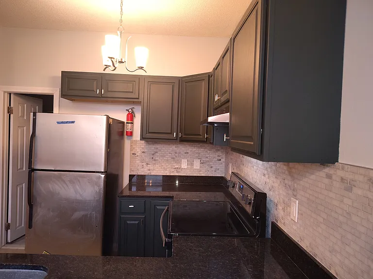 128 Broadway #6 — Photo 7