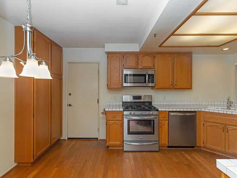 1955 Spyglass Cir — Photo 5