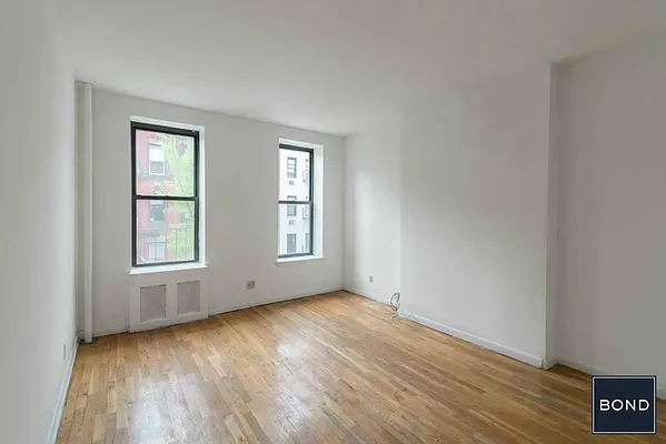 Rented by Bond New York | media 19