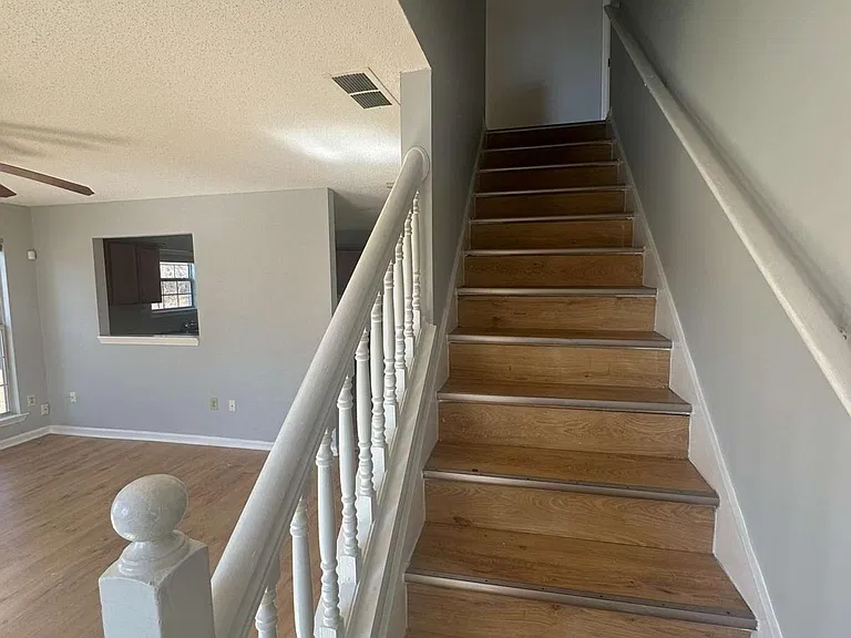 471 Eagles Crossing Cir — Photo 10
