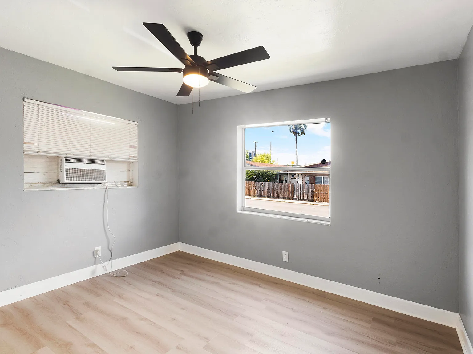 2 bed, 1.0 bath, 800 sqft, $1,700 — Photo 4