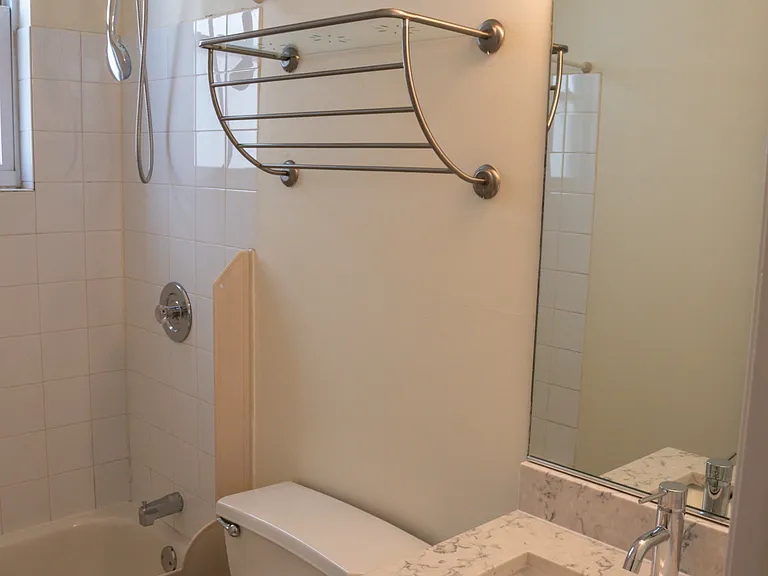 2438 N Ashland Ave #2R — Photo 7