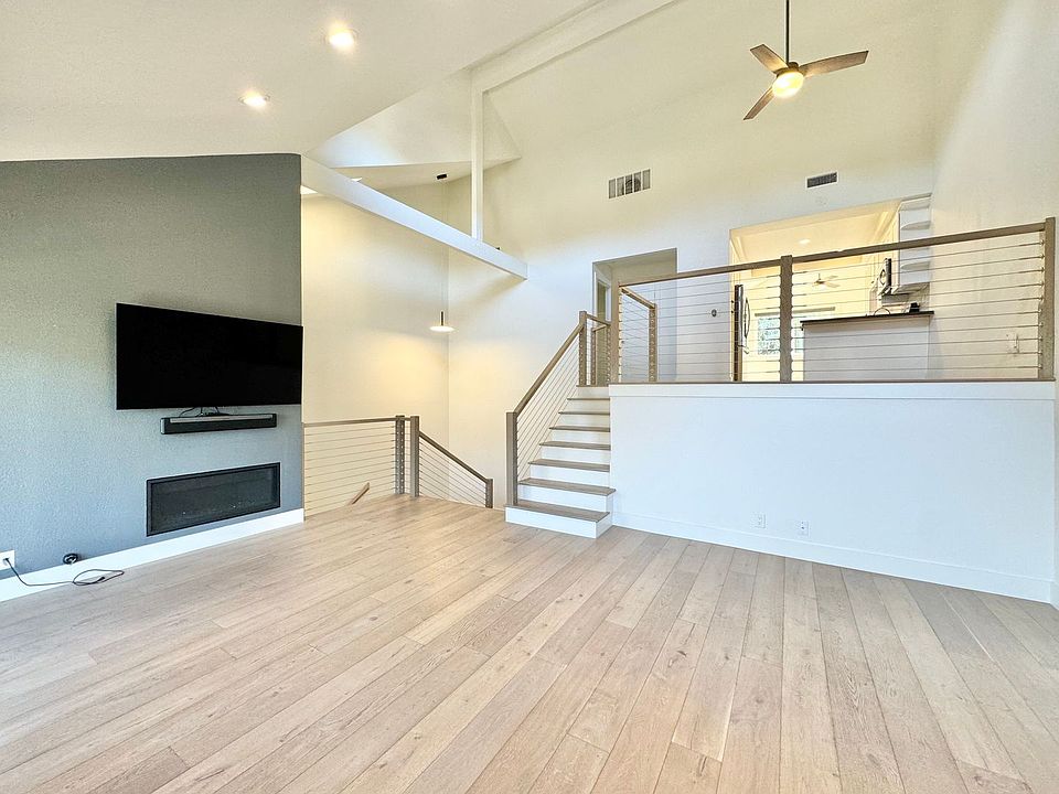 1st image of 2055 Sea Cove Ln