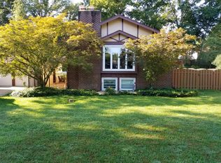 332 Jamboree Dr, Ballwin, MO 63021