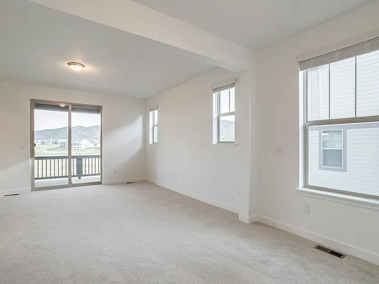 15402 W Dequesne Ave — Photo 10