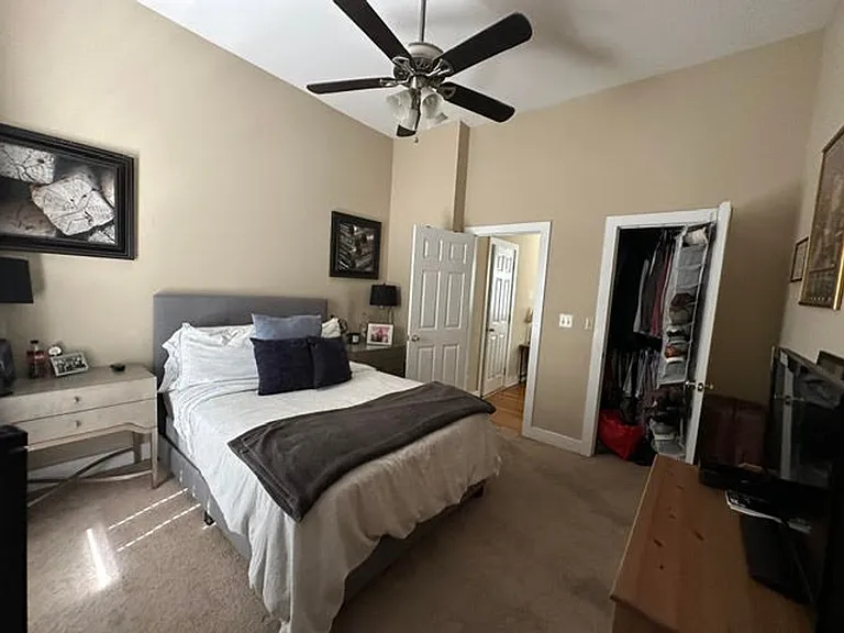 425 Caplewood Drive — Photo 10