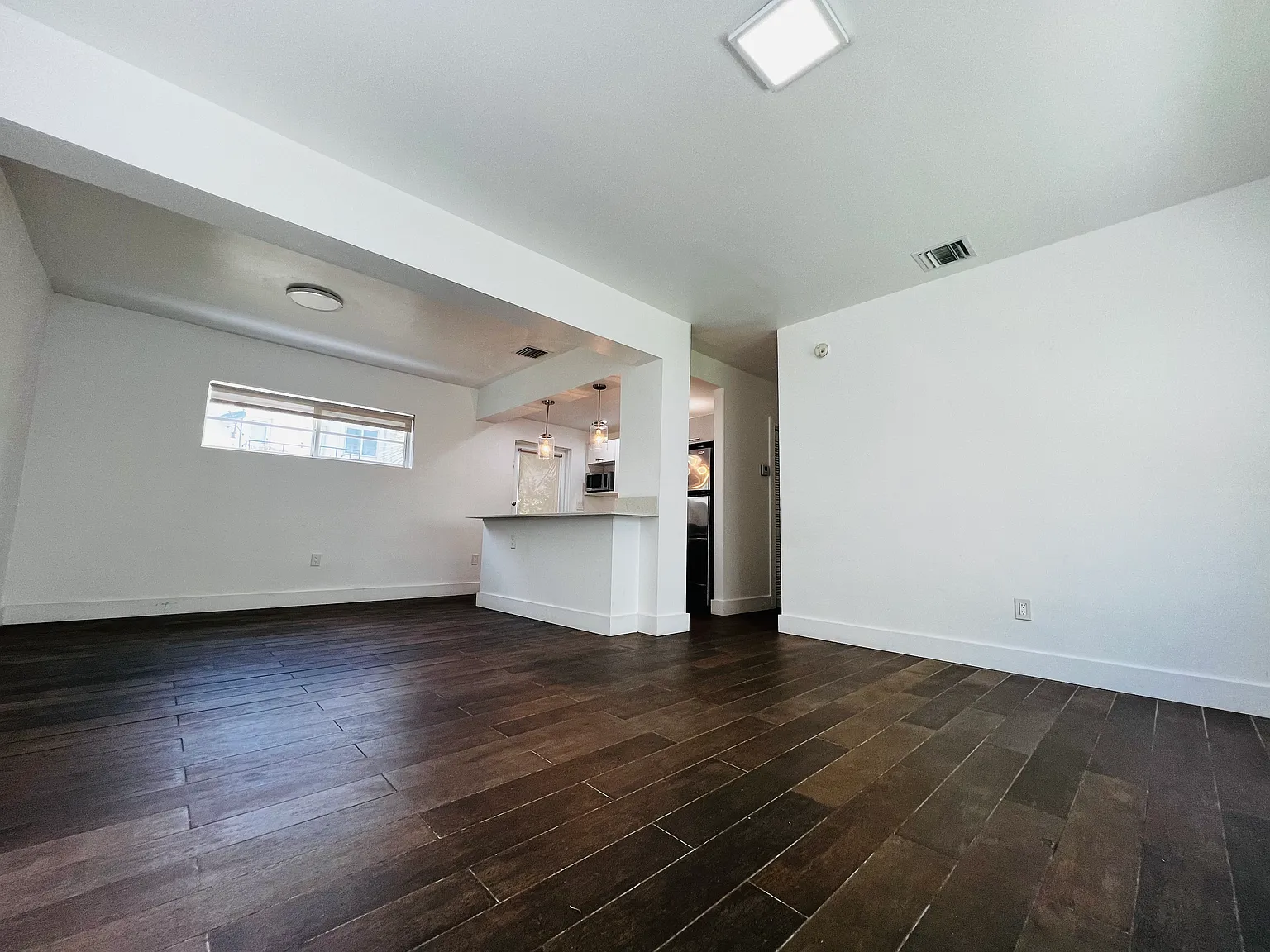 1 bed, 950 sqft, $2,650 — Photo 2