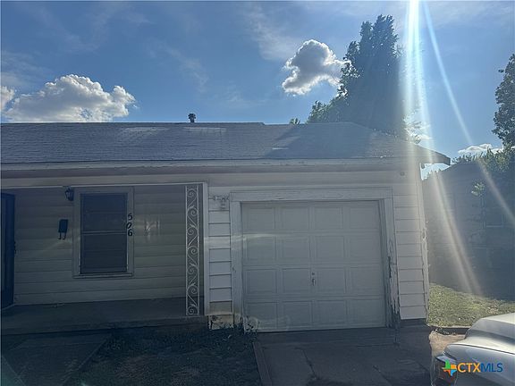 2nd image of 506 Kern Rd