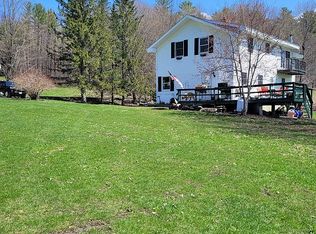 570 Lavender Rd, Brookfield, VT 05036