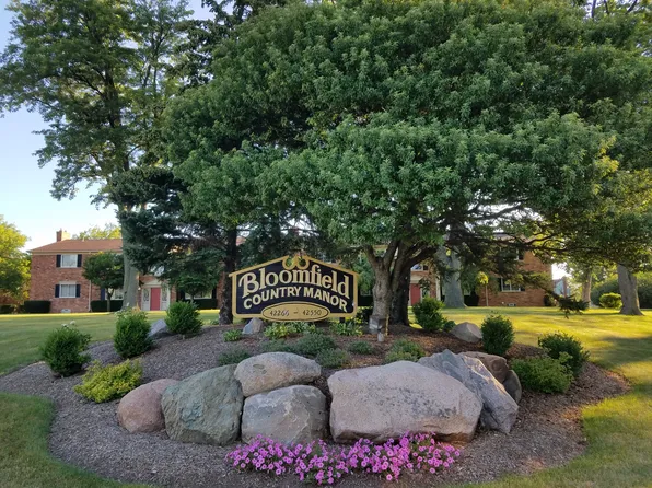 42282 Woodward Ave #C-2-1, Bloomfield Hills, MI 48304