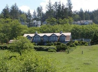 45990 Tibbetts Dr, Neskowin, OR