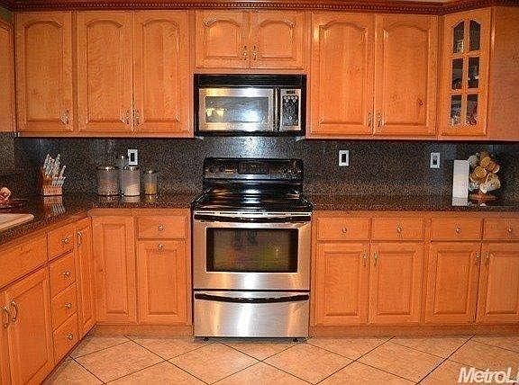 5th image of 8640 Daimler Way