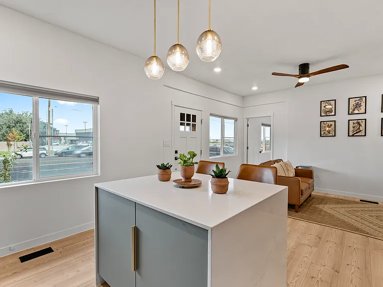 2641 S 7200 W — Photo 4
