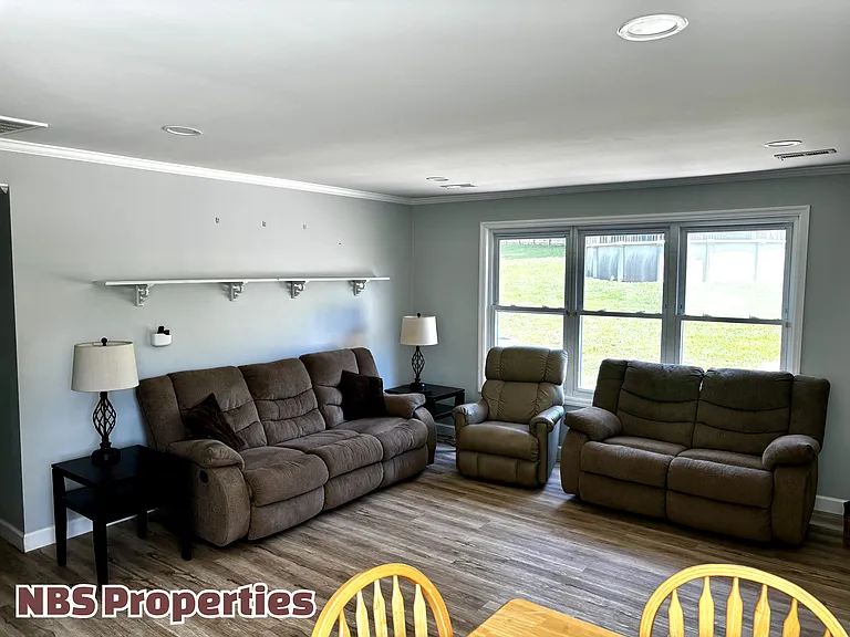 104 Hillside Rd — Photo 9