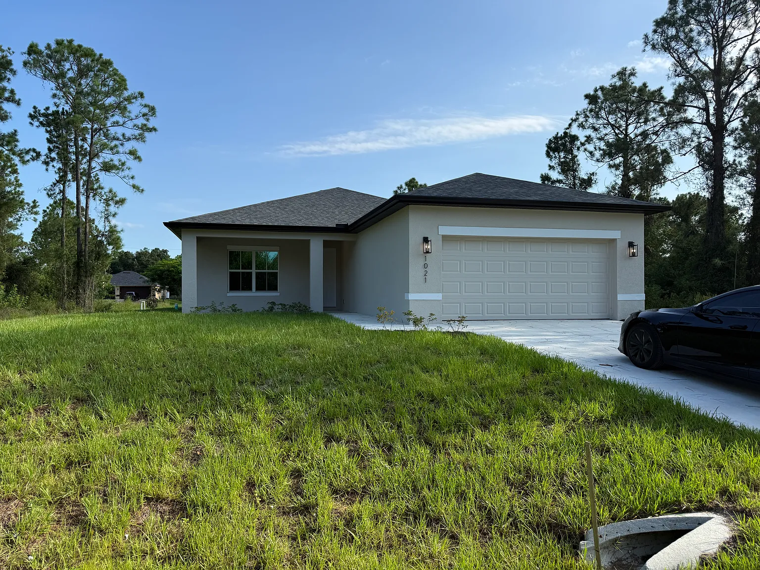 3 bed, 1615 sqft, $2,000 — Photo 1