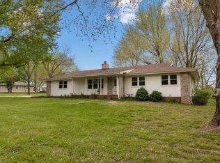 2512 Walk On Dr, Ozark, MO 65721