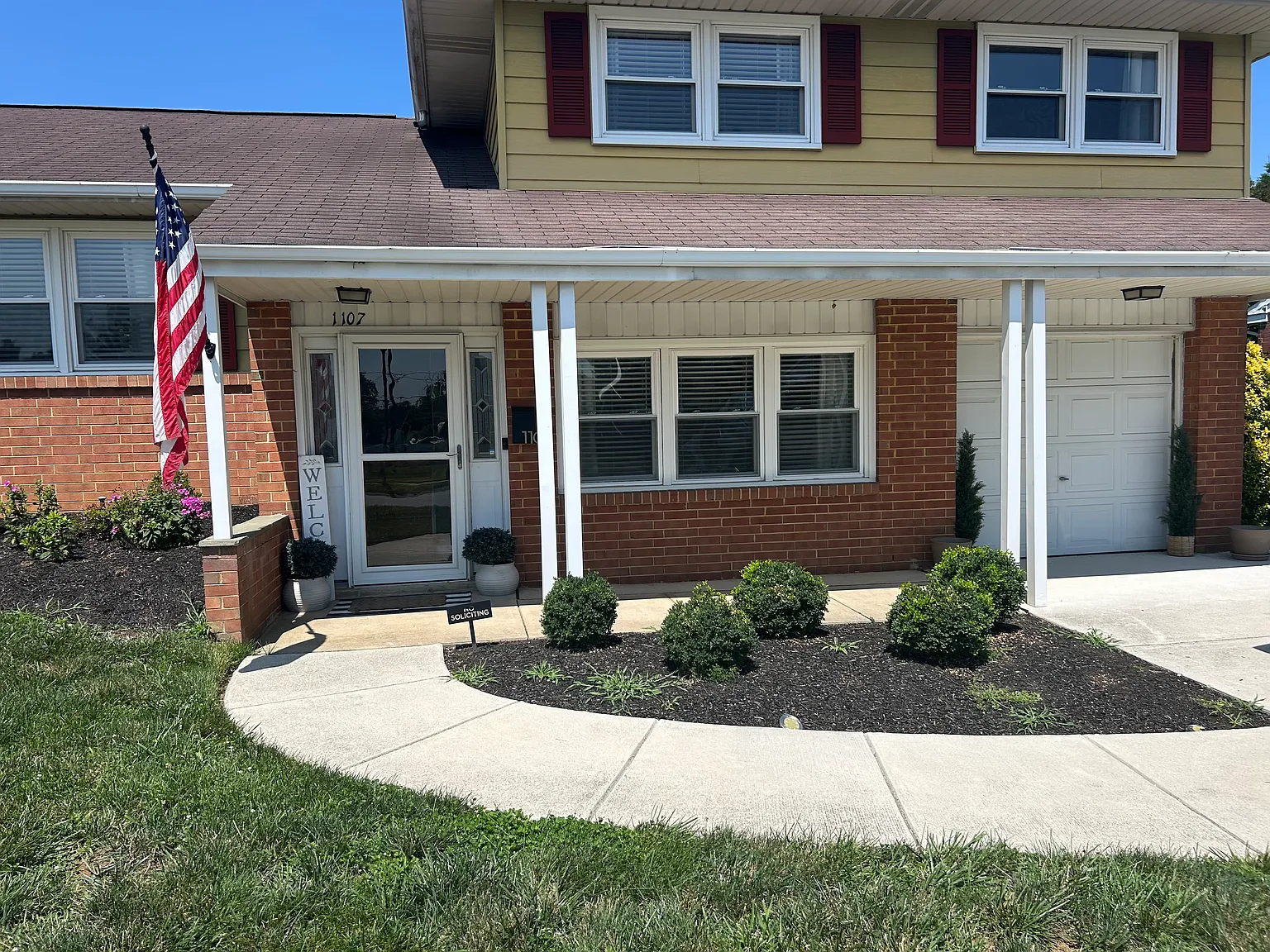 4 bed, 1.5 bath, 1875 sqft, $2,875 — Photo 4