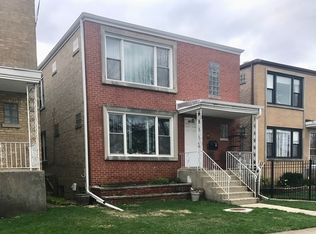 6104 N Oakley Ave, Chicago, IL 60659