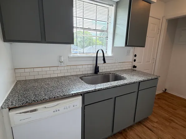 3427 S Garrett St #F, Marshall, TX 75672