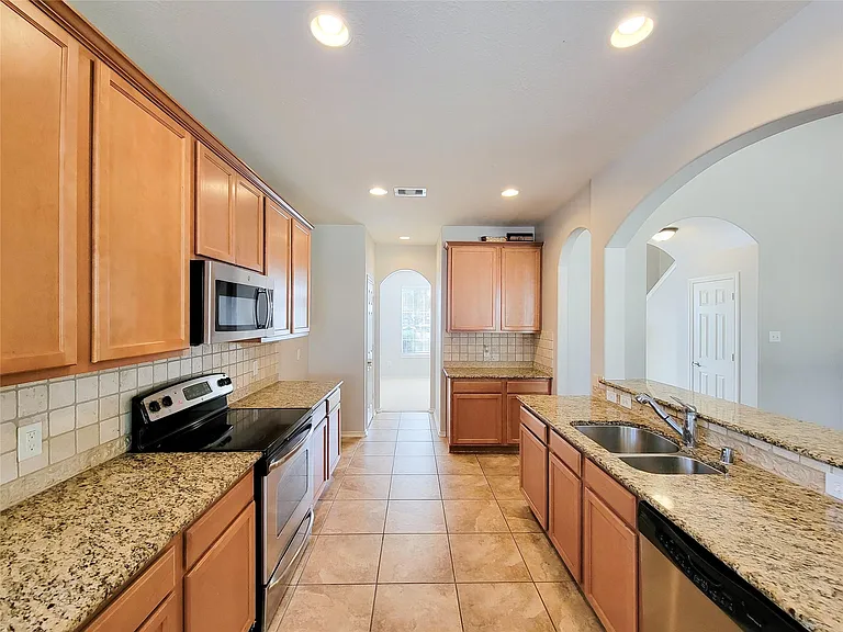 24502 Evangeline Springs Ln — Photo 7