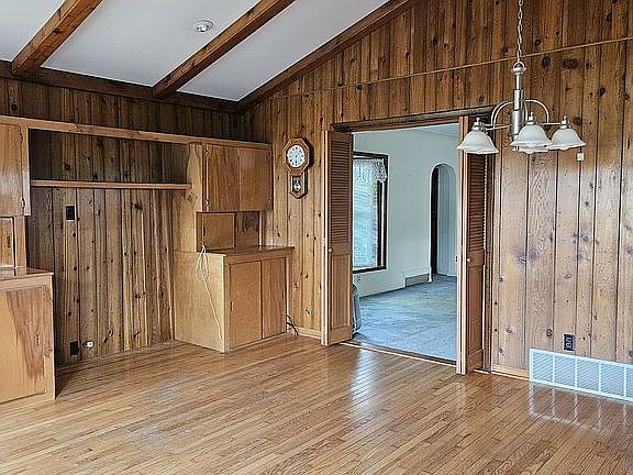 3rd image of 1412 Germania Rd