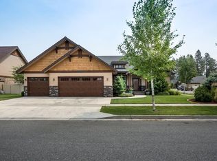 11066 N Rocking R Rd, Hayden Lake, ID 83835