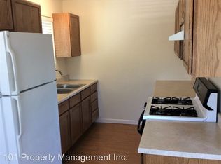 175 Oak Manor Ct APT D, Ukiah, CA 95482