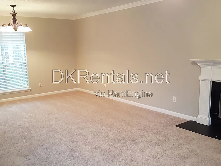 2160 Denson Ln S — Photo 7