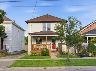 52 Berryman Ave, Saint Catharines, ON L2R 3W9