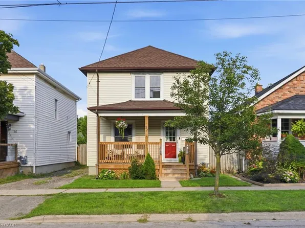 52 Berryman Ave, Saint Catharines, ON L2R 3W9