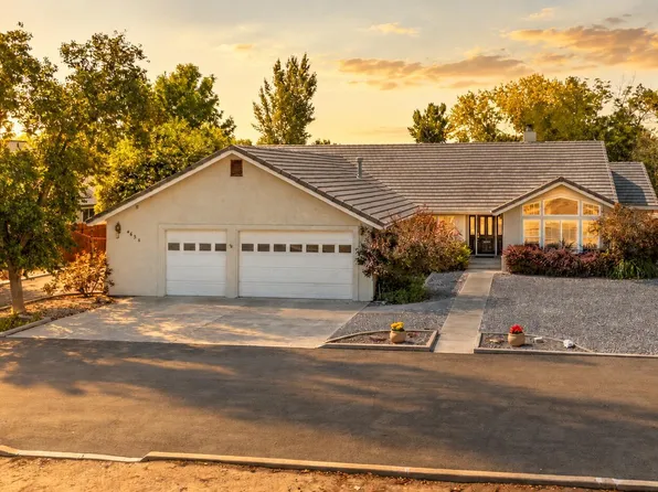 4635 Country River Dr, Fallon, NV 89406