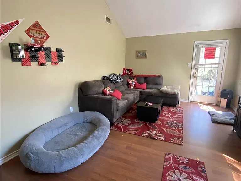 2123 Hidden Hollow Cir #B — Photo 2