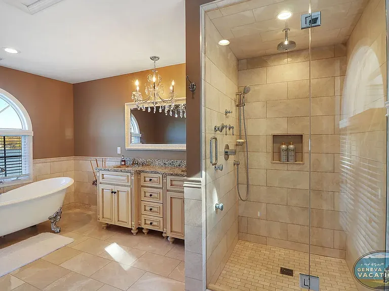 W5284 Lauderdale Dr — Photo 8