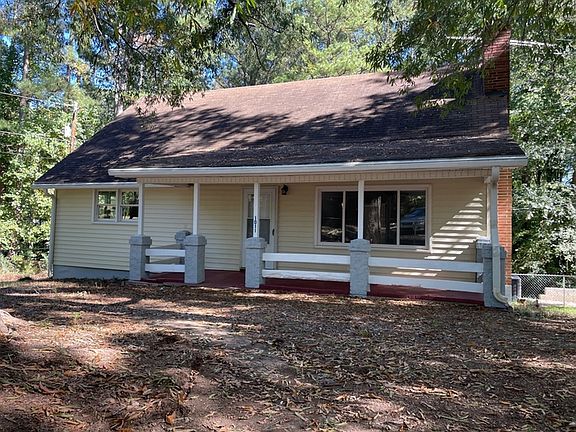3rd image of 1011 Chinquapin Rd