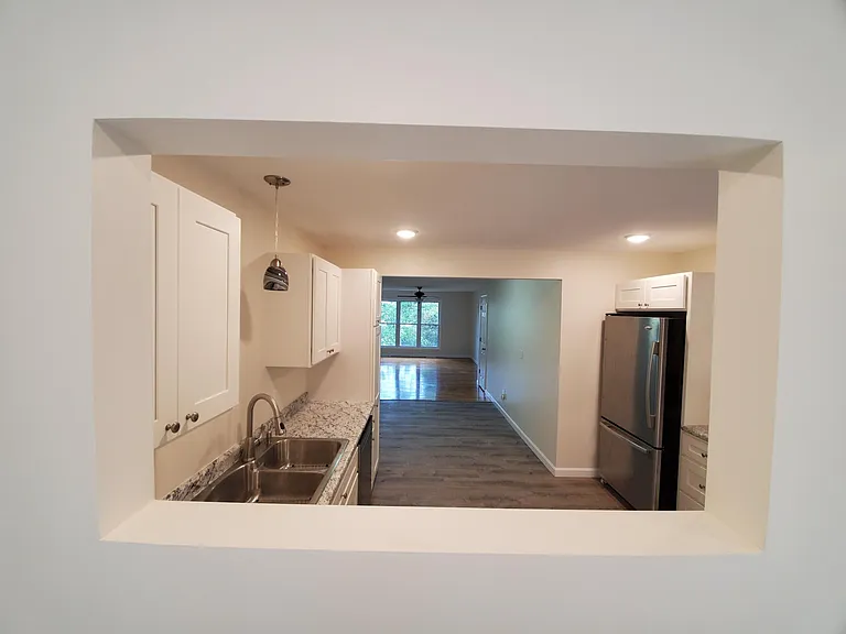 72 Juniper Rdg #A — Photo 5