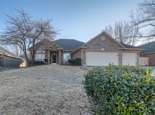 14204 Smithurst Rd, Edmond, OK 73013