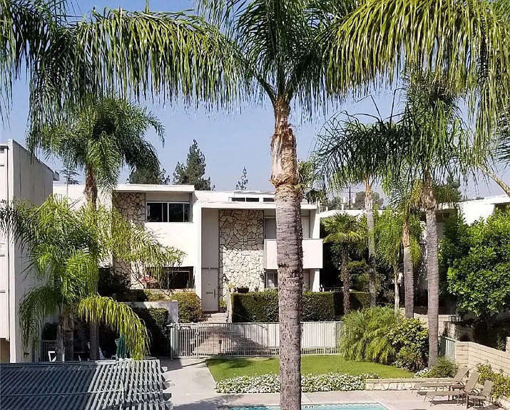 4279 W Sarah St — Photo 35