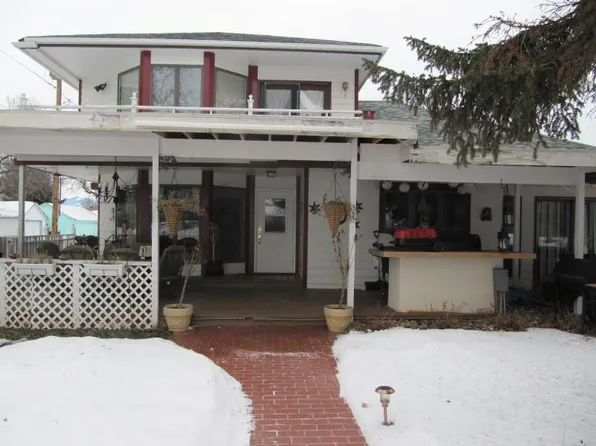712 W Cook St, Lewistown, MT 59457