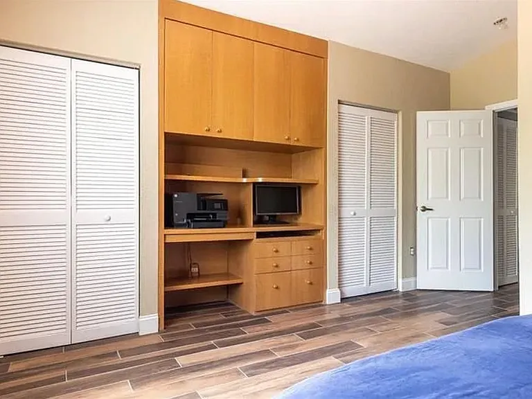 935 Corkwood St — Photo 25