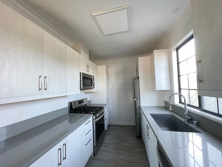 3815 McLaughlin Ave — Photo 19