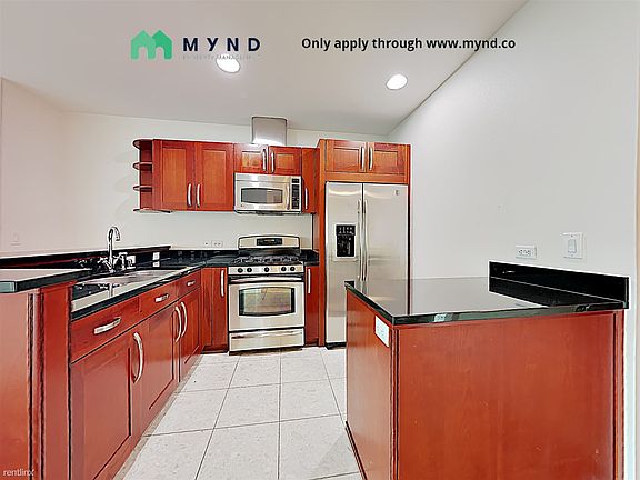 3rd image of 4525 Dean Martin Dr Unit 403