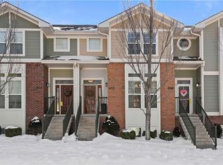 7649 W 78th St, Overland Park, KS 66204