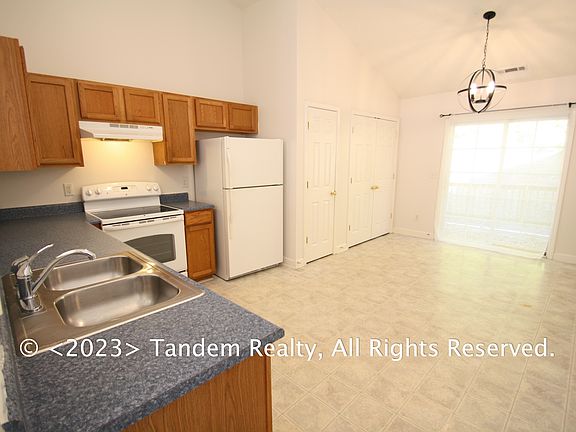 692 Belgium Dr (4)_06162023