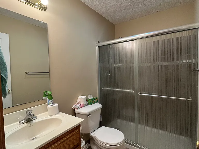 1302 Cloverleaf Ct — Photo 6